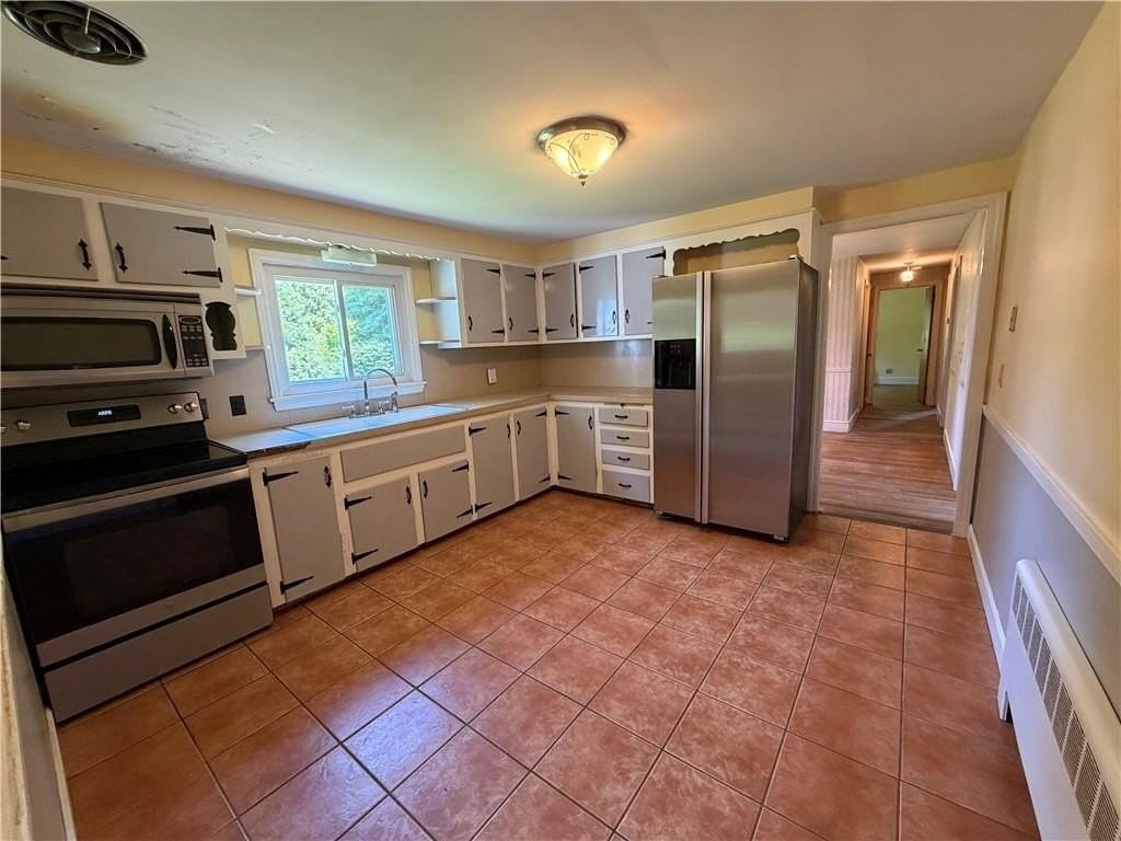 11 Terrace Dr - Photo 4 of 15