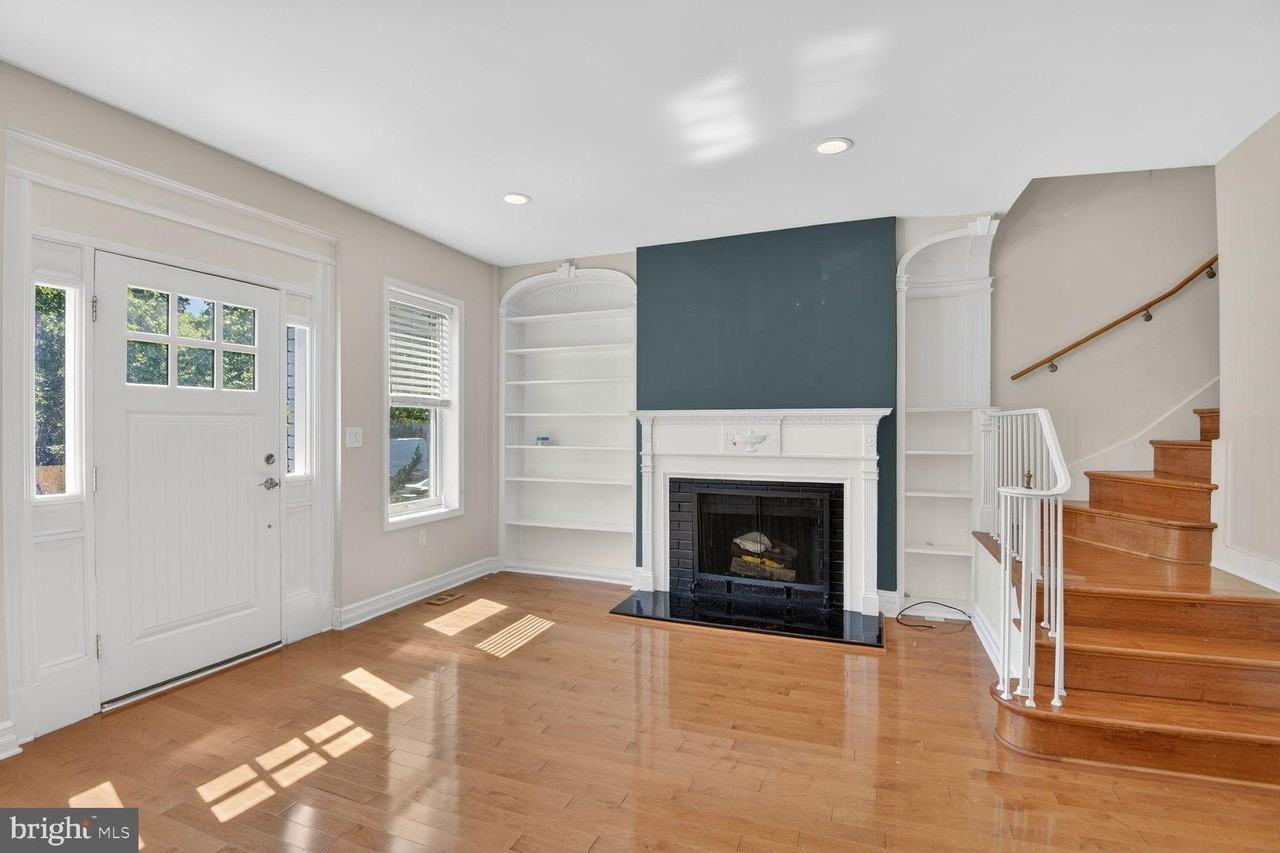 5338 41st St Nw - Photo 2 of 20