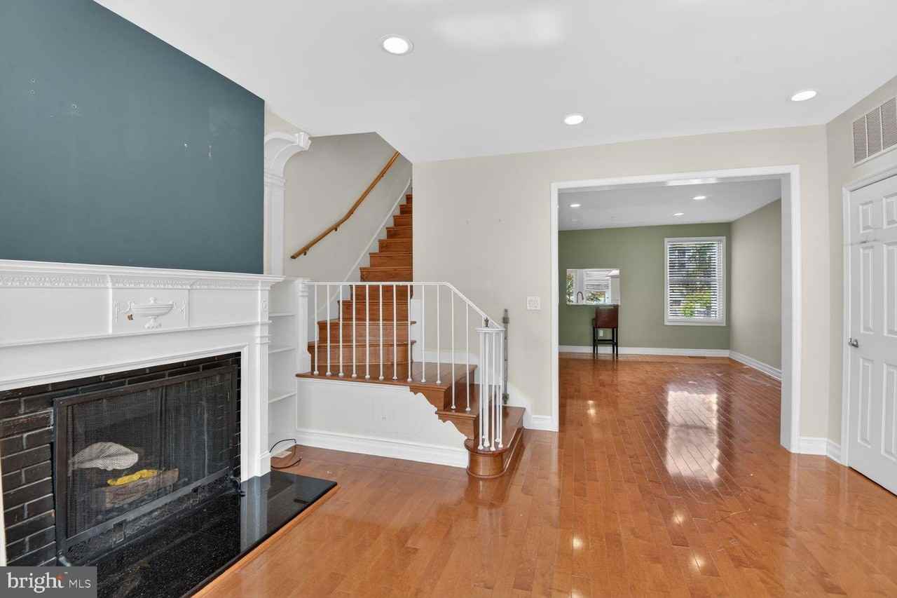 5338 41st St Nw - Photo 3 of 20