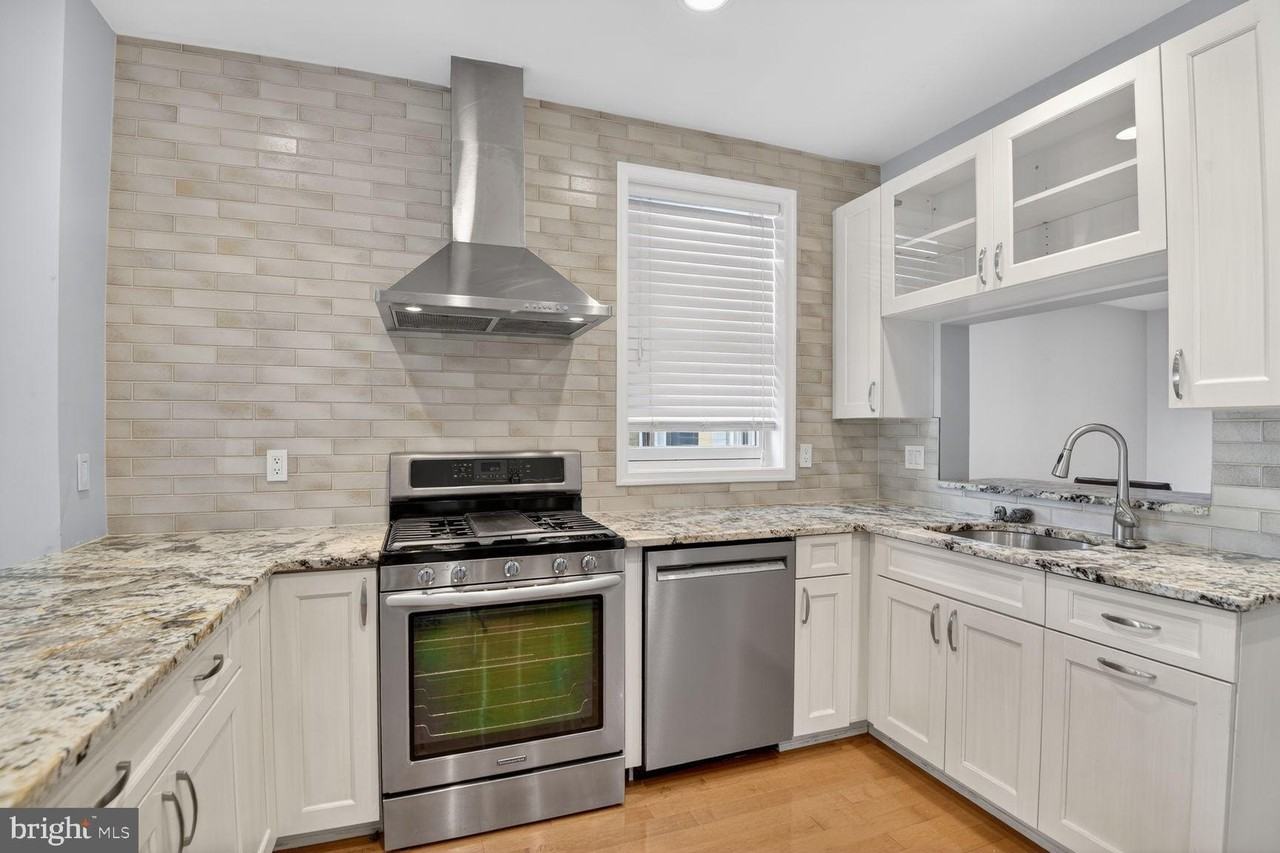 5338 41st St Nw - Photo 6 of 20