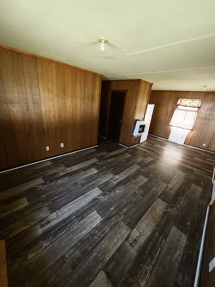 1620 3rd Ave N - Photo 2 of 6