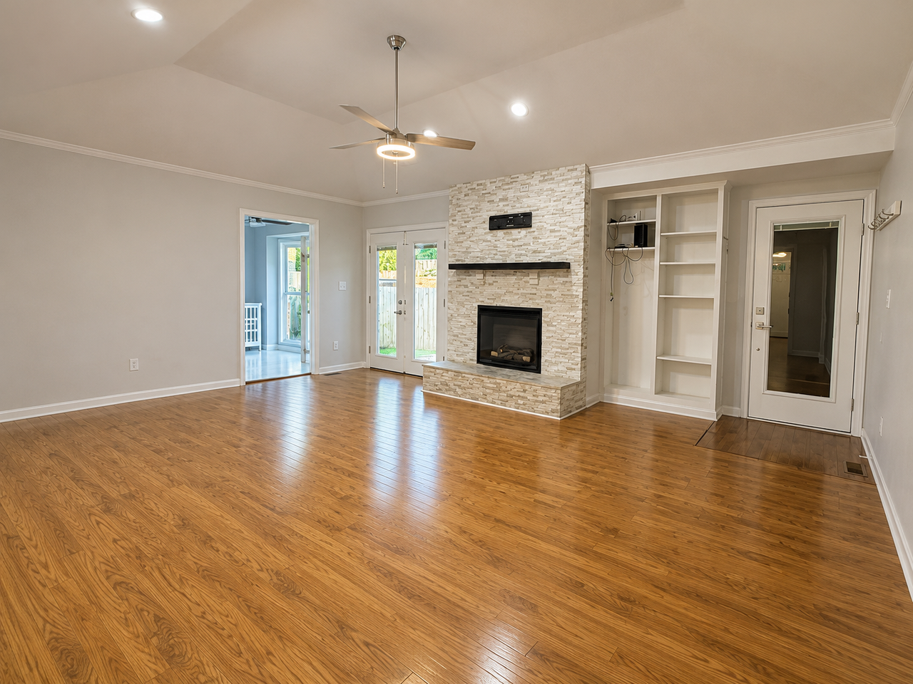 3701 Hunsinger Ln - Photo 4 of 11