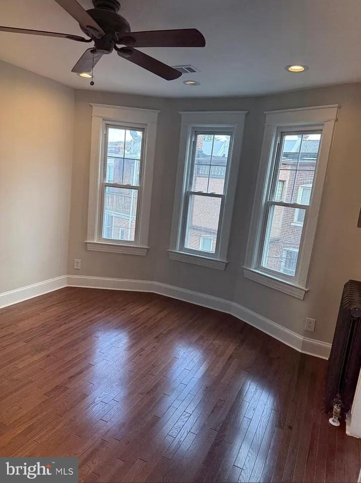 232 Rhode Island Ave Nw - Photo 2 of 13