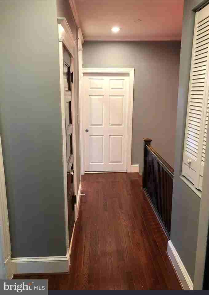 232 Rhode Island Ave Nw - Photo 6 of 13
