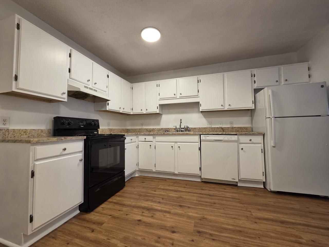 1036 Jessamine Trl - Photo 4 of 10
