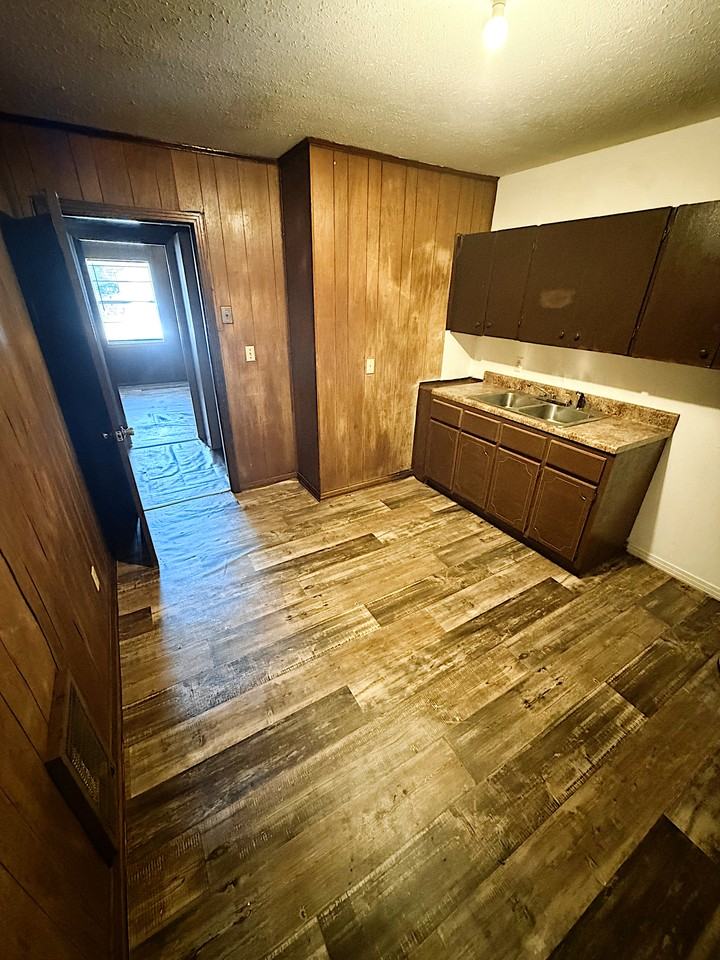1929 4th Ave N #1925 - Photo 2 of 6