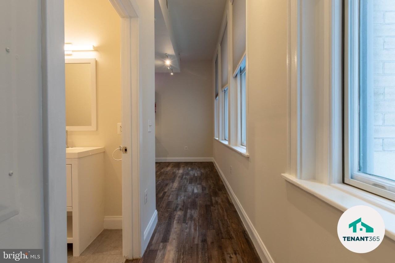 8 E Fayette St #201 - Photo 5 of 14