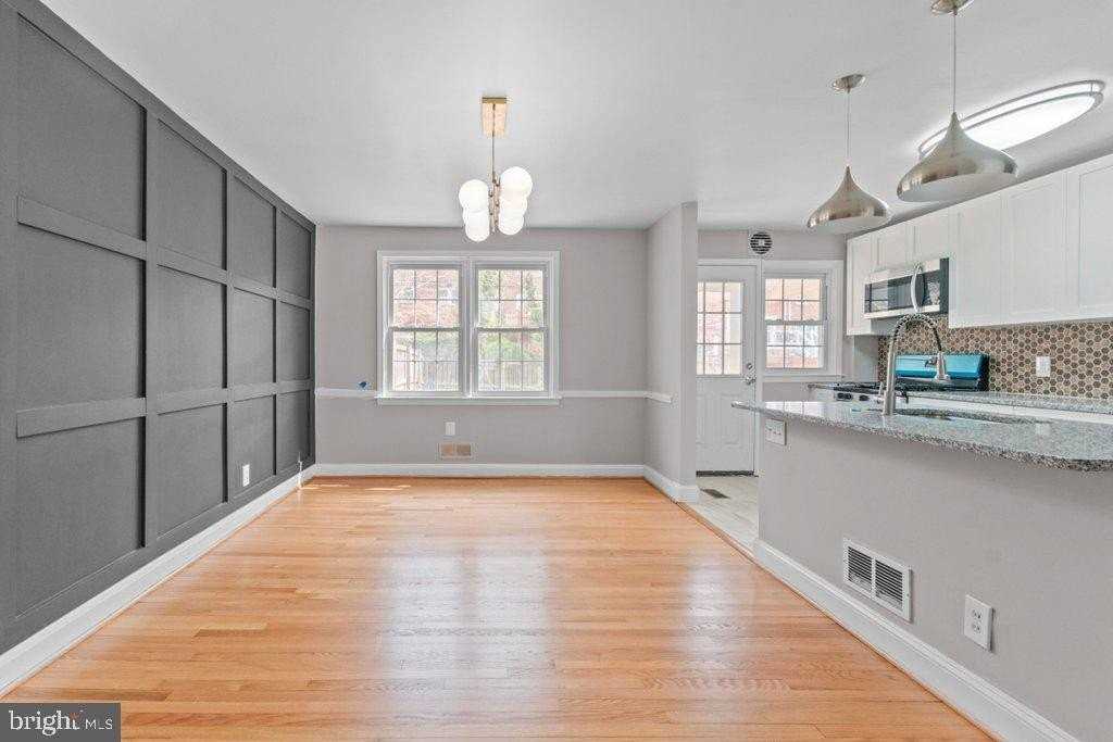 131 Stanmore Rd - Photo 5 of 19