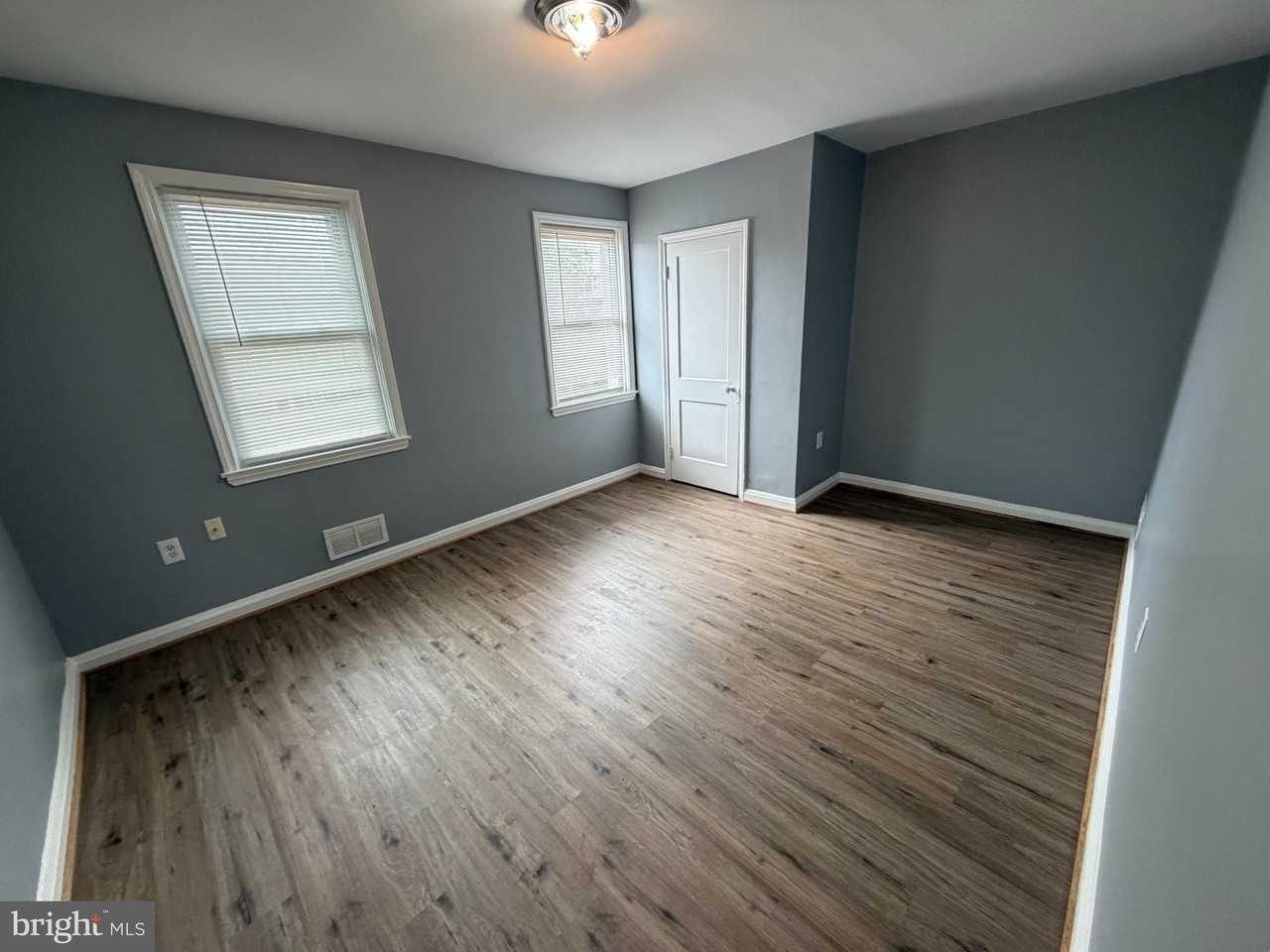 7136 Eastbrook Ave - Photo 3 of 15
