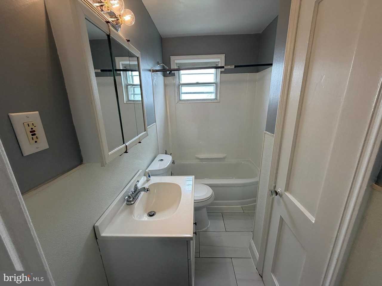 7136 Eastbrook Ave - Photo 5 of 15