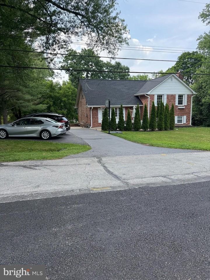 13232 Glenhill Rd - Photo 2 of 50