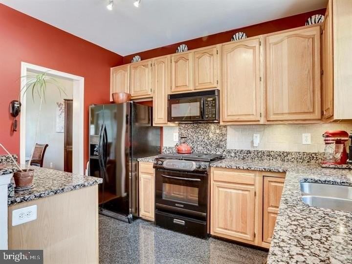 7829 Quill Point Dr - Photo 6 of 19