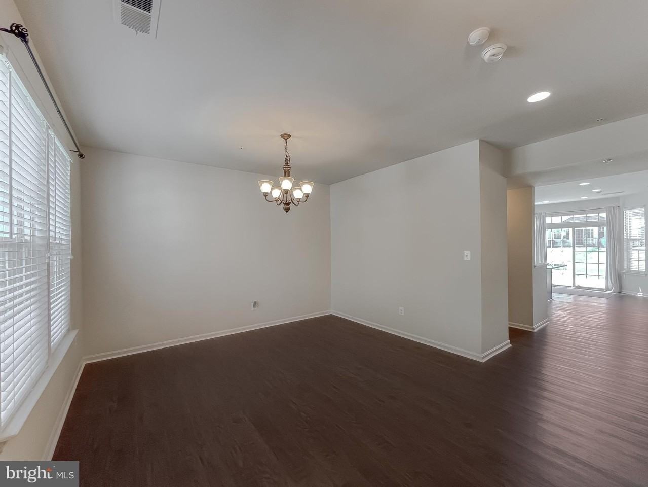 44509 Gray Wolf St - Photo 4 of 50