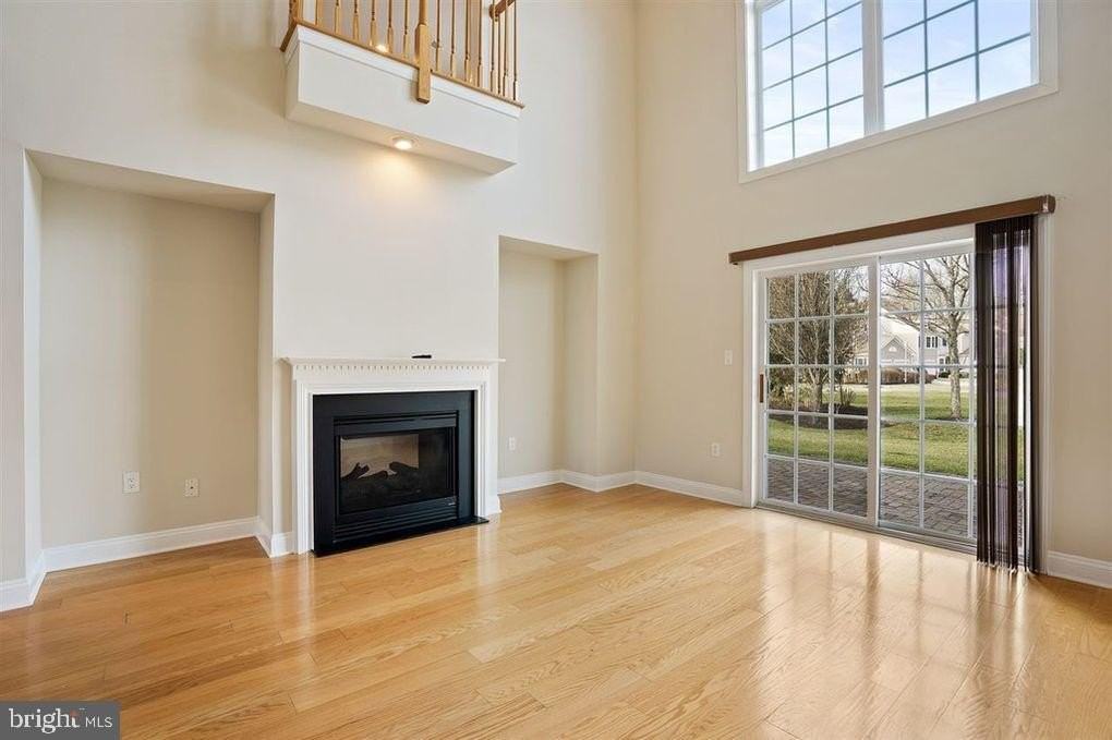809 Turnberry Ct - Photo 6 of 13