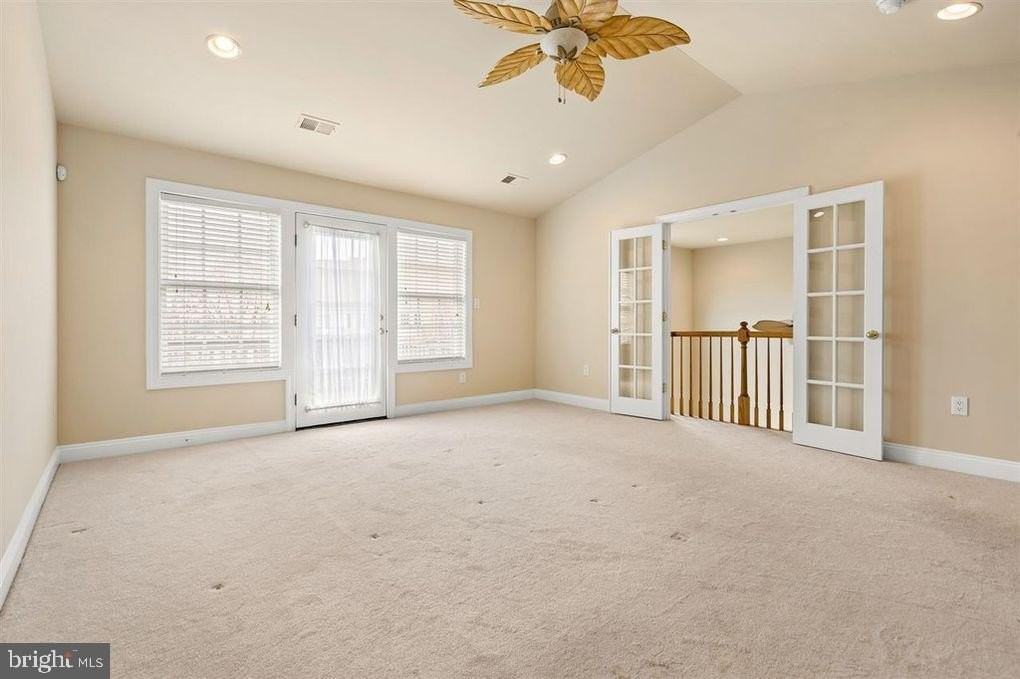 809 Turnberry Ct - Photo 7 of 13