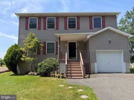 featured image of 132 Riverview Ave