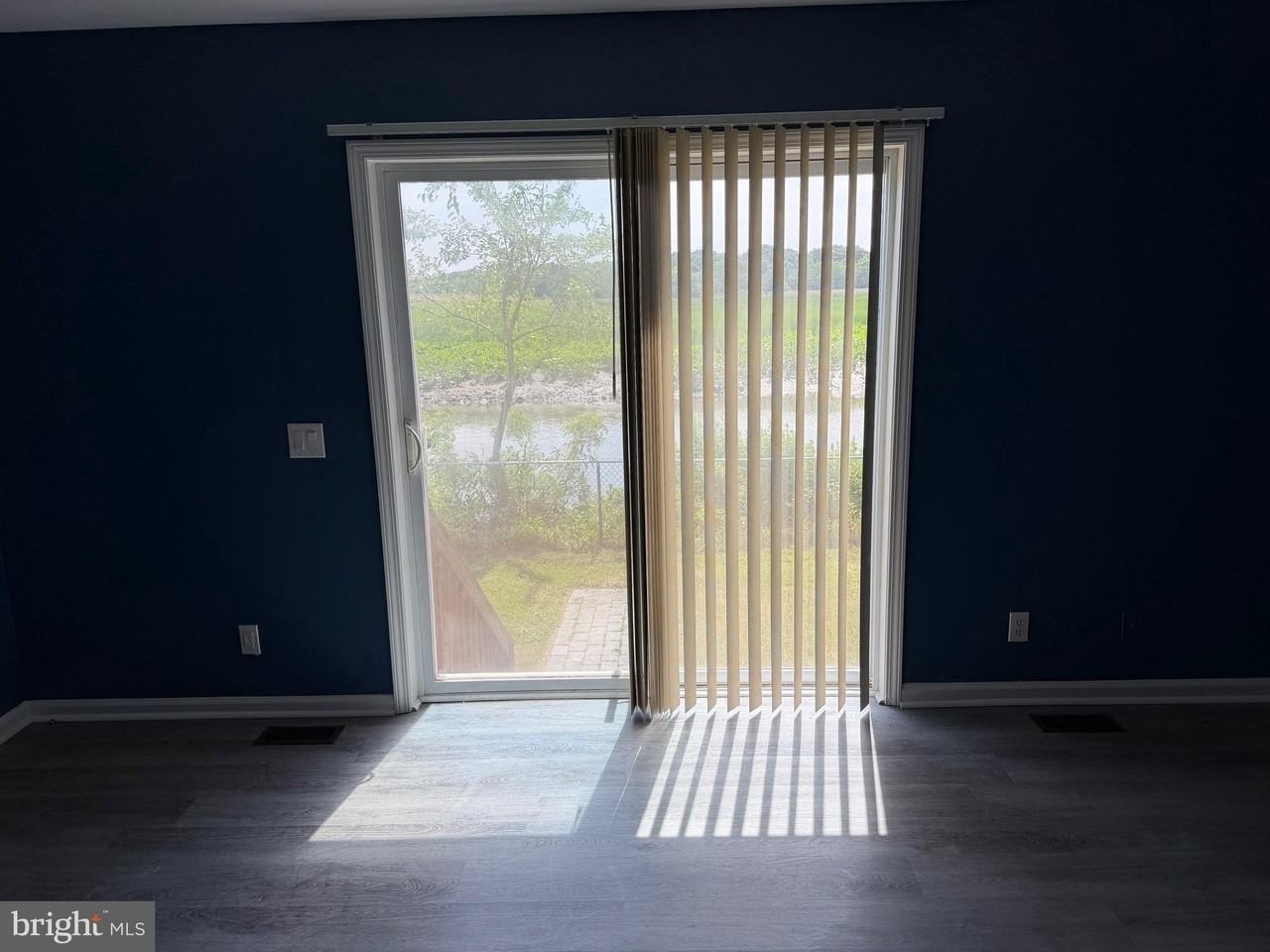 132 Riverview Ave - Photo 6 of 29