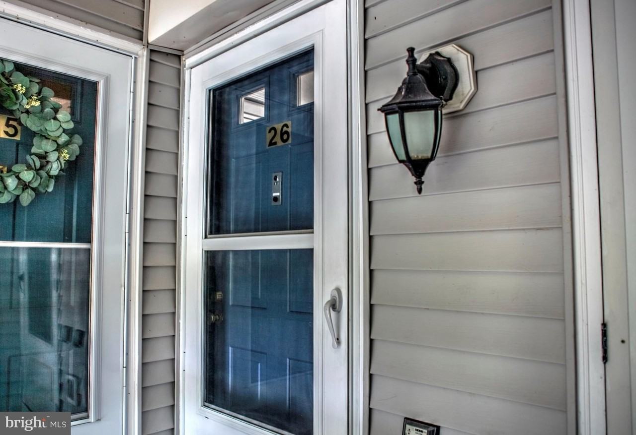 26 Coral Tree Ct - Photo 3 of 22