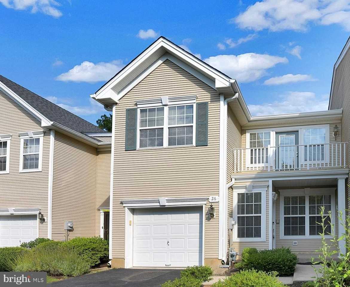 26 Normandy Dr - Photo 3 of 41