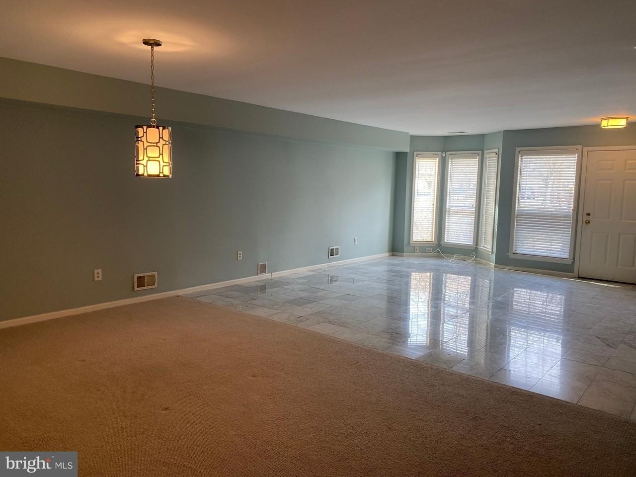 4 Kensington Ct - Photo 5 of 36