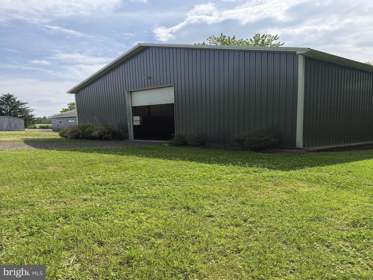 572 Hollow Horn Rd - Photo 3 of 15