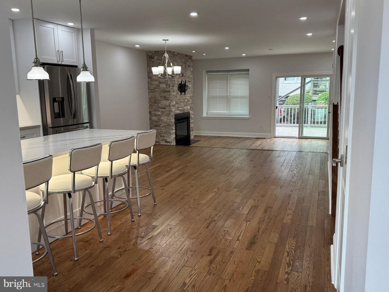 4002 Franklin Ct #4002 - Photo 3 of 17