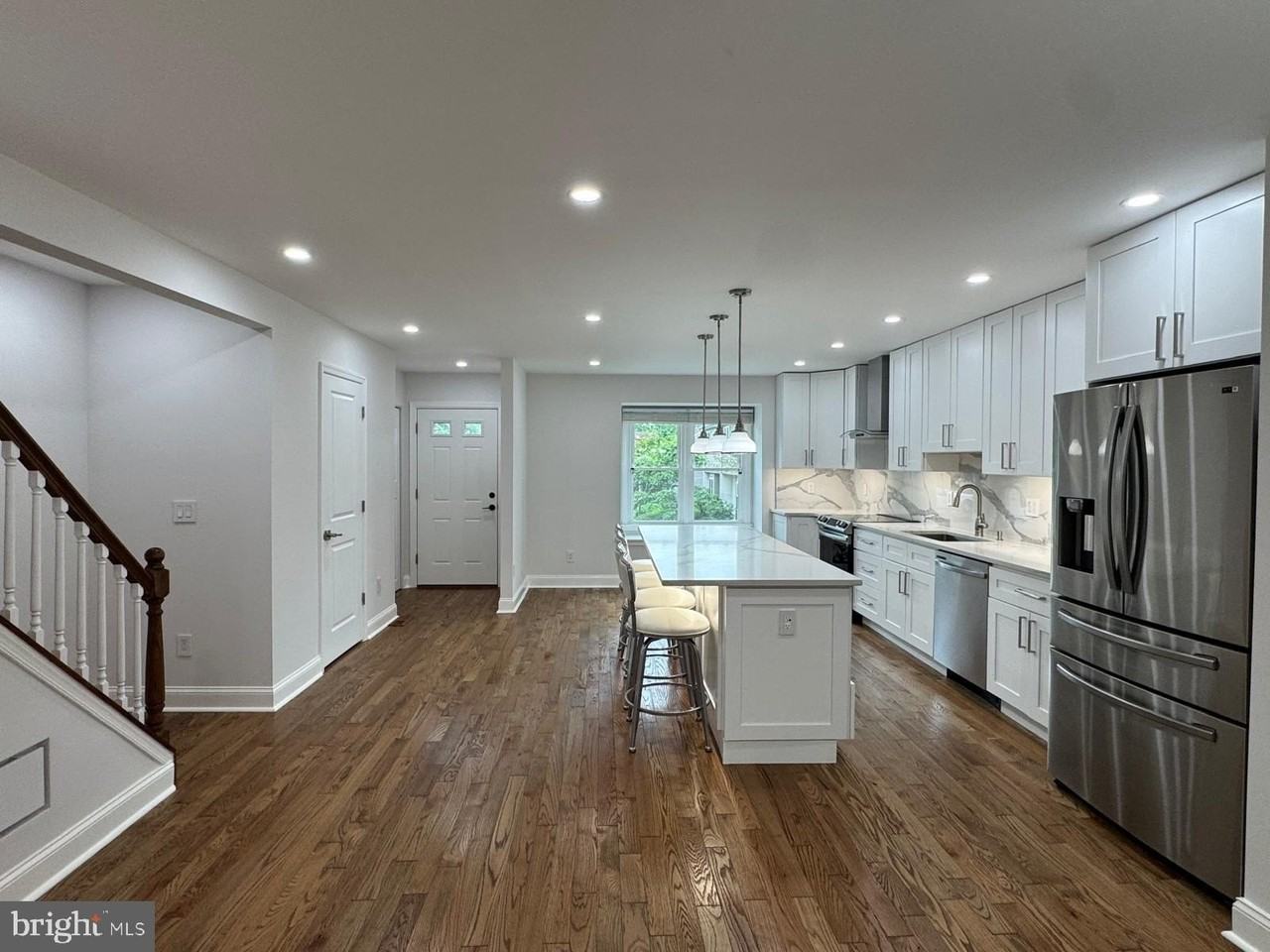 4002 Franklin Ct #4002 - Photo 4 of 17