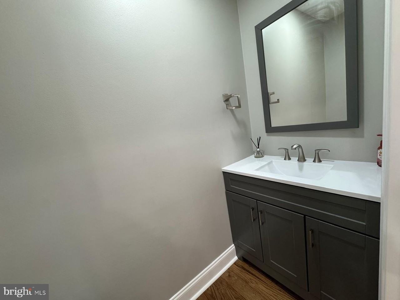 4002 Franklin Ct #4002 - Photo 6 of 17