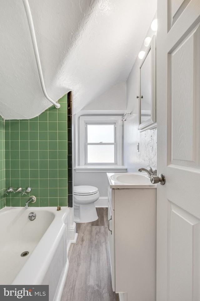 158 Montgomery Ave #3 - Photo 7 of 16