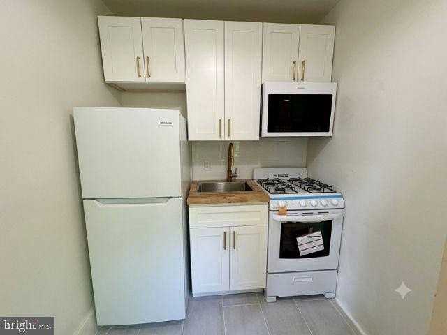 47 W Highland Ave #2EAST - Photo 5 of 17