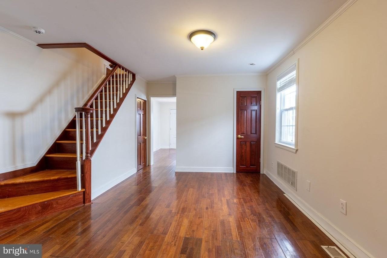 1439 E Oxford St - Photo 3 of 29