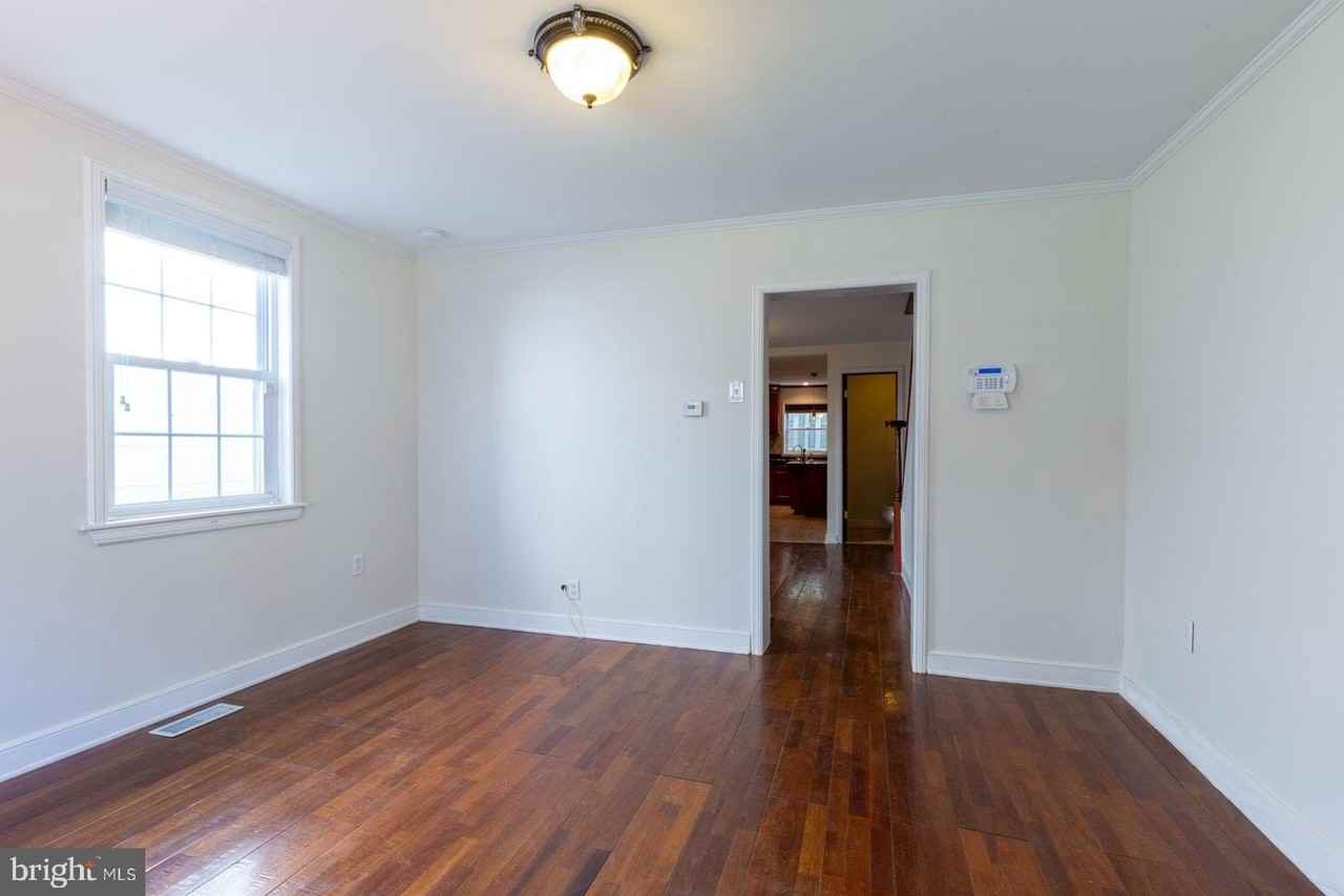 1439 E Oxford St - Photo 5 of 29