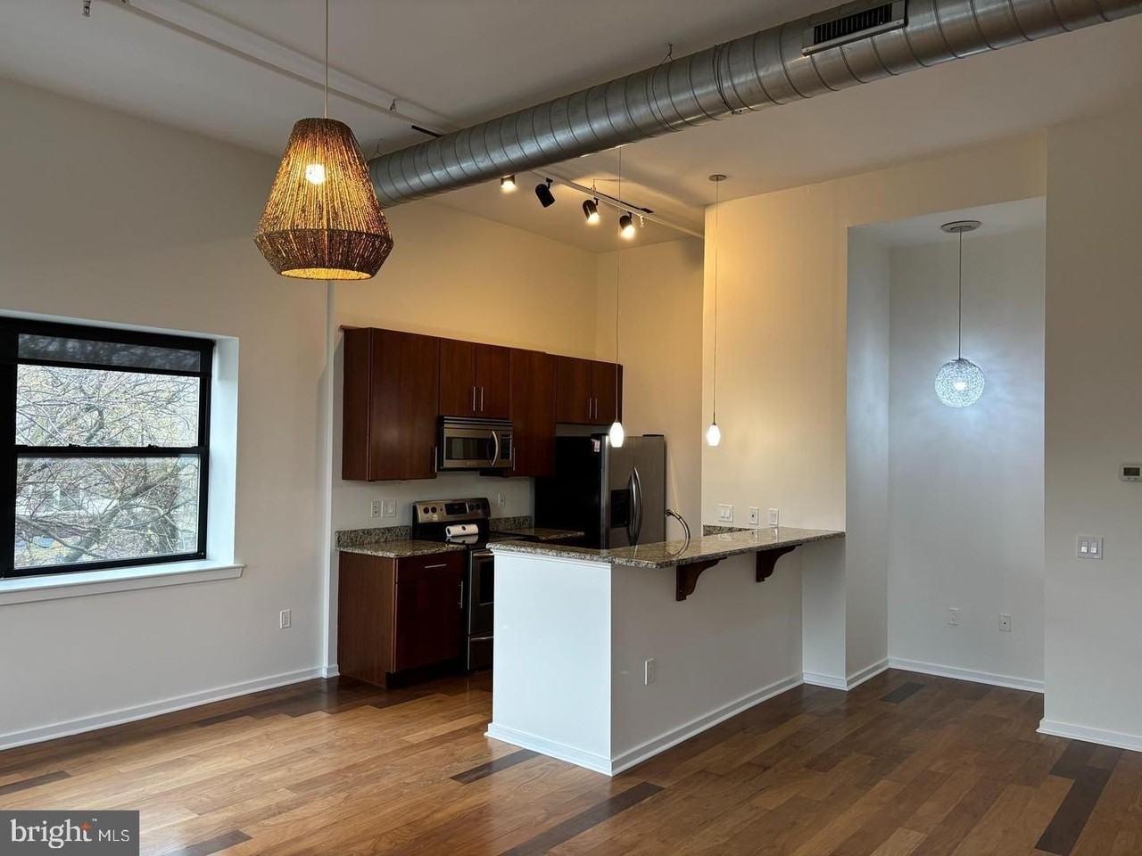 926 N 3rd St #3D - Photo 7 of 19