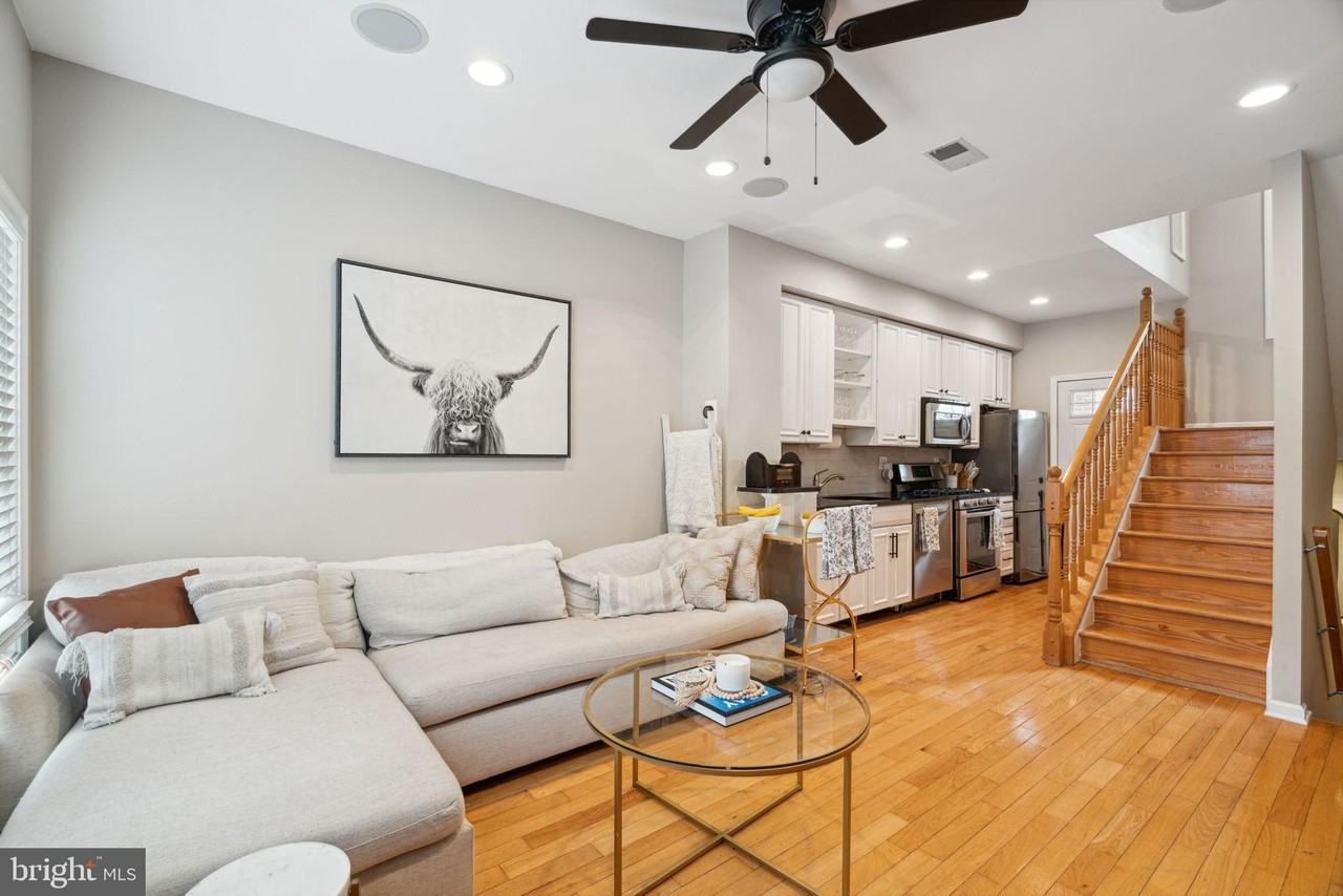 2357 Montrose St - Photo 6 of 28