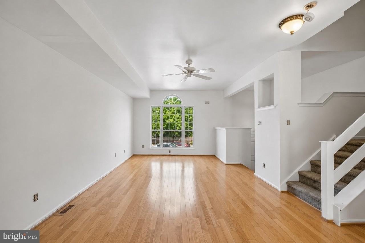 321 Sage Ln - Photo 5 of 45