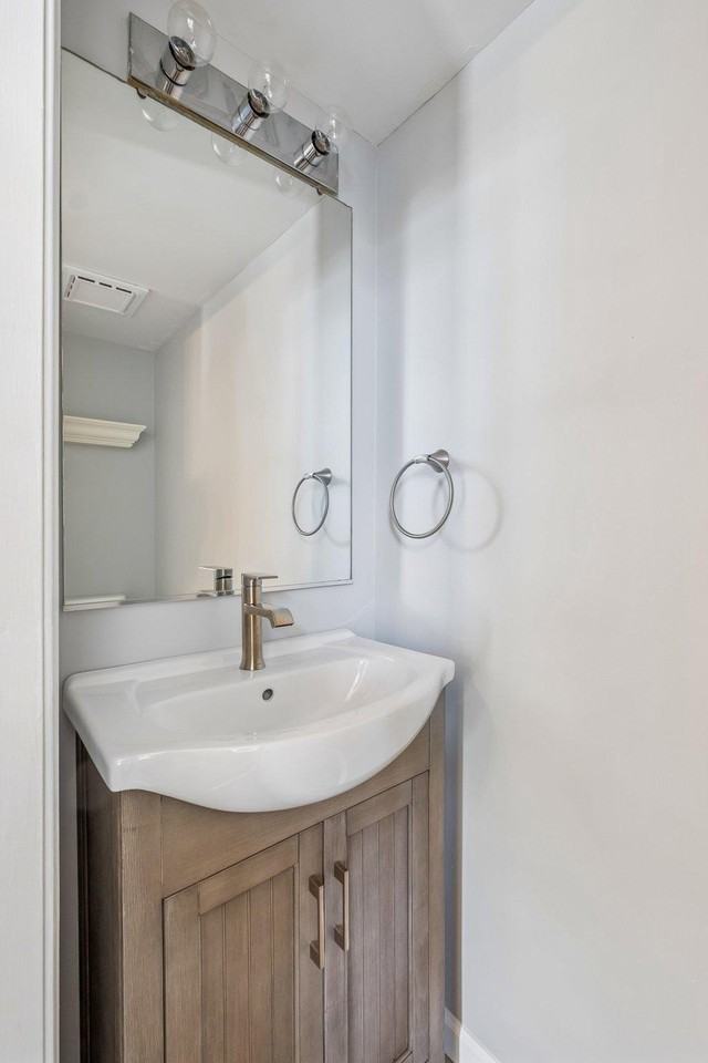 321 Sage Ln - Photo 7 of 45