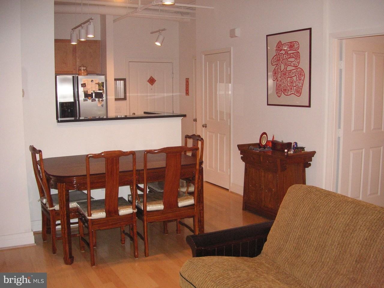 1205 N Garfield St #206 - Photo 4 of 12
