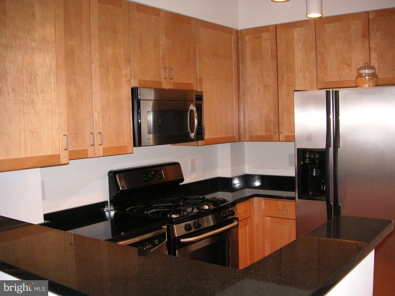 1205 N Garfield St #206 - Photo 6 of 12