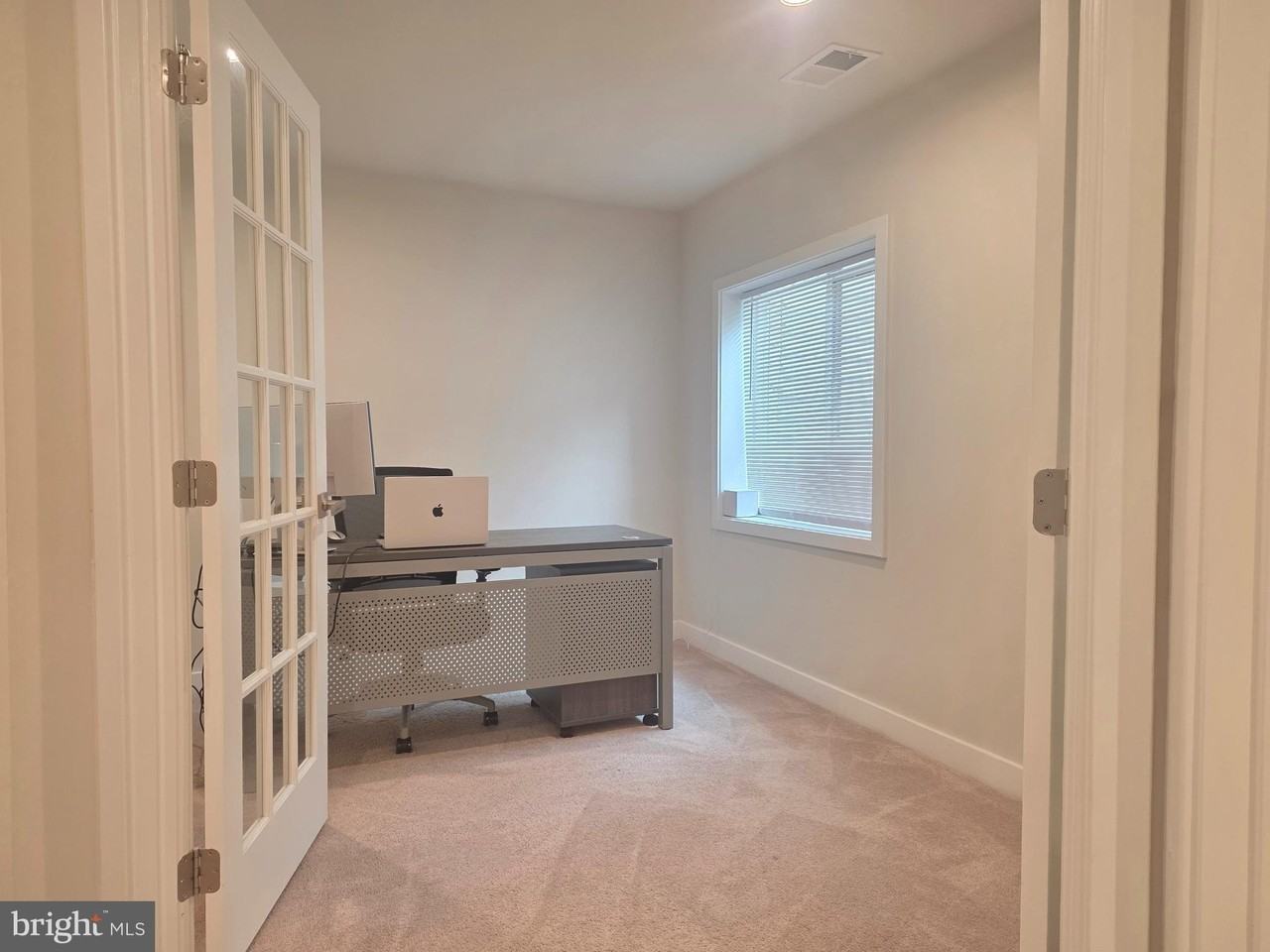 1001 Rampart Dr - Photo 4 of 17