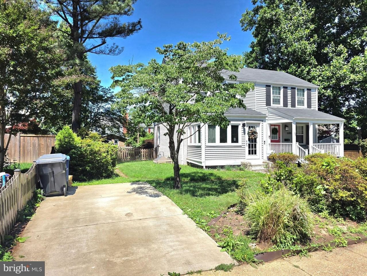 6012 Williamsburg Rd - Photo 2 of 28