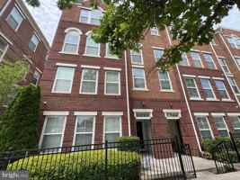 featured image of 3048 Rittenhouse Cir