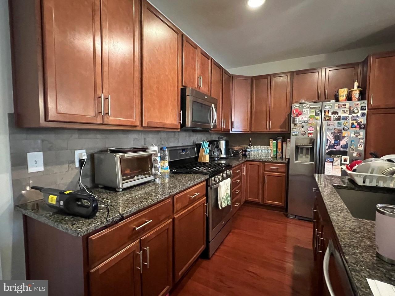 3048 Rittenhouse Cir - Photo 2 of 21