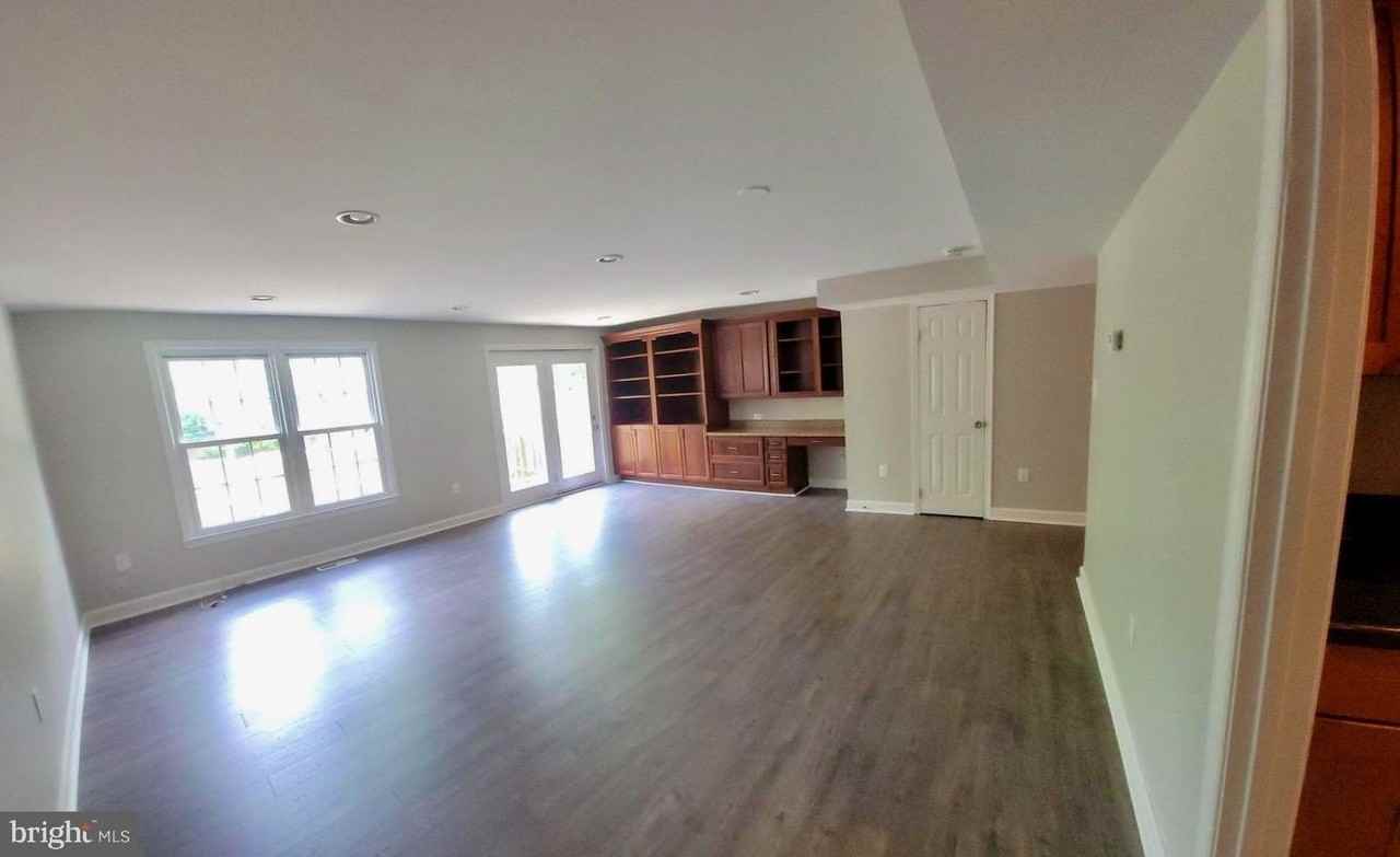 8029 Sleepy View Ln - Photo 3 of 14