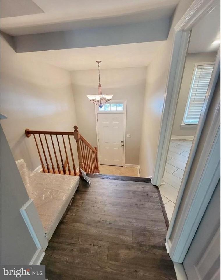8029 Sleepy View Ln - Photo 6 of 14