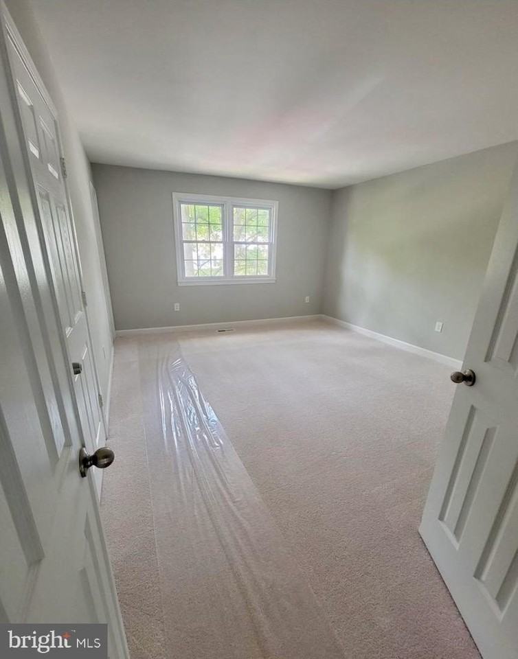 8029 Sleepy View Ln - Photo 7 of 14