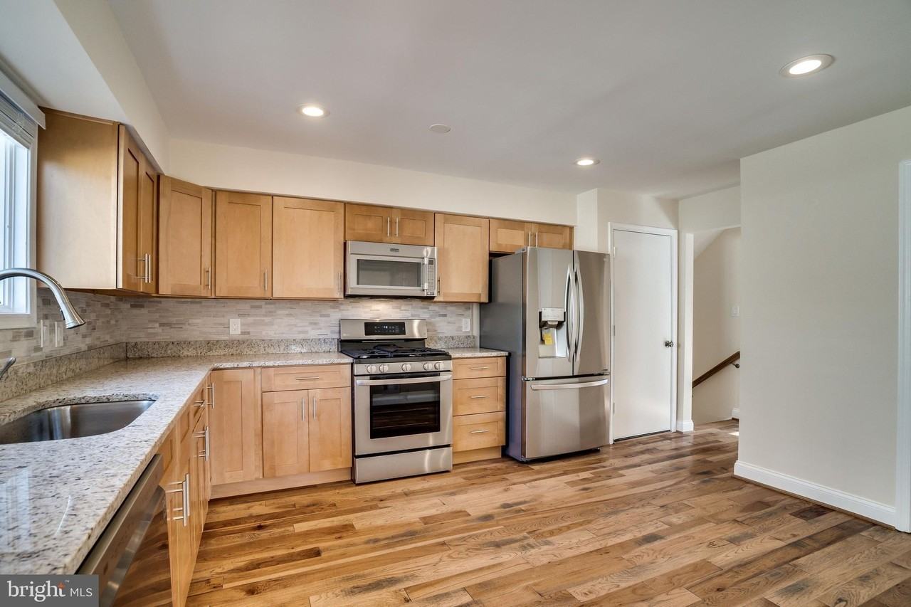 6505 Gretna Green Way - Photo 3 of 50