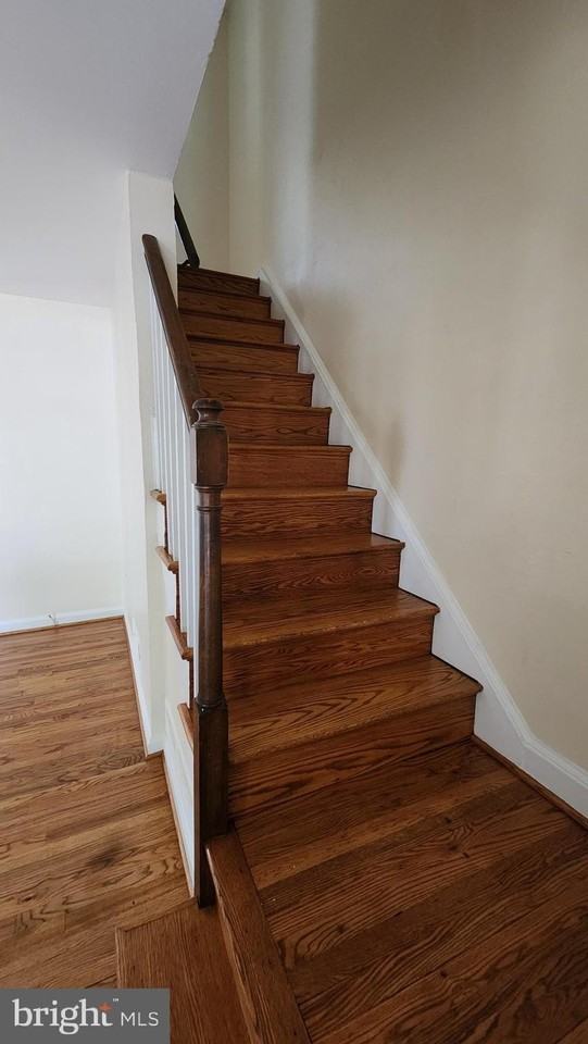 5820 Biscayne Dr - Photo 5 of 19