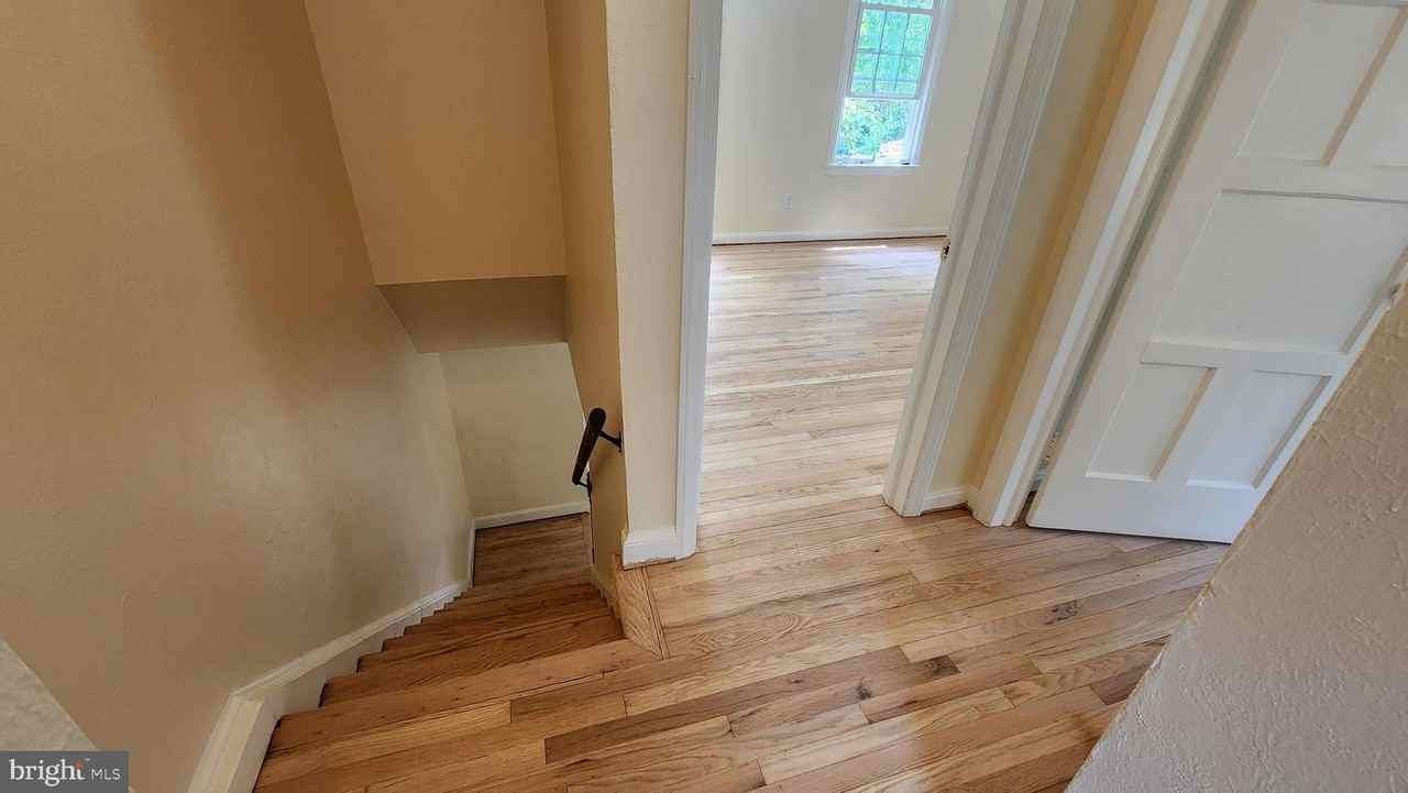 5820 Biscayne Dr - Photo 6 of 19