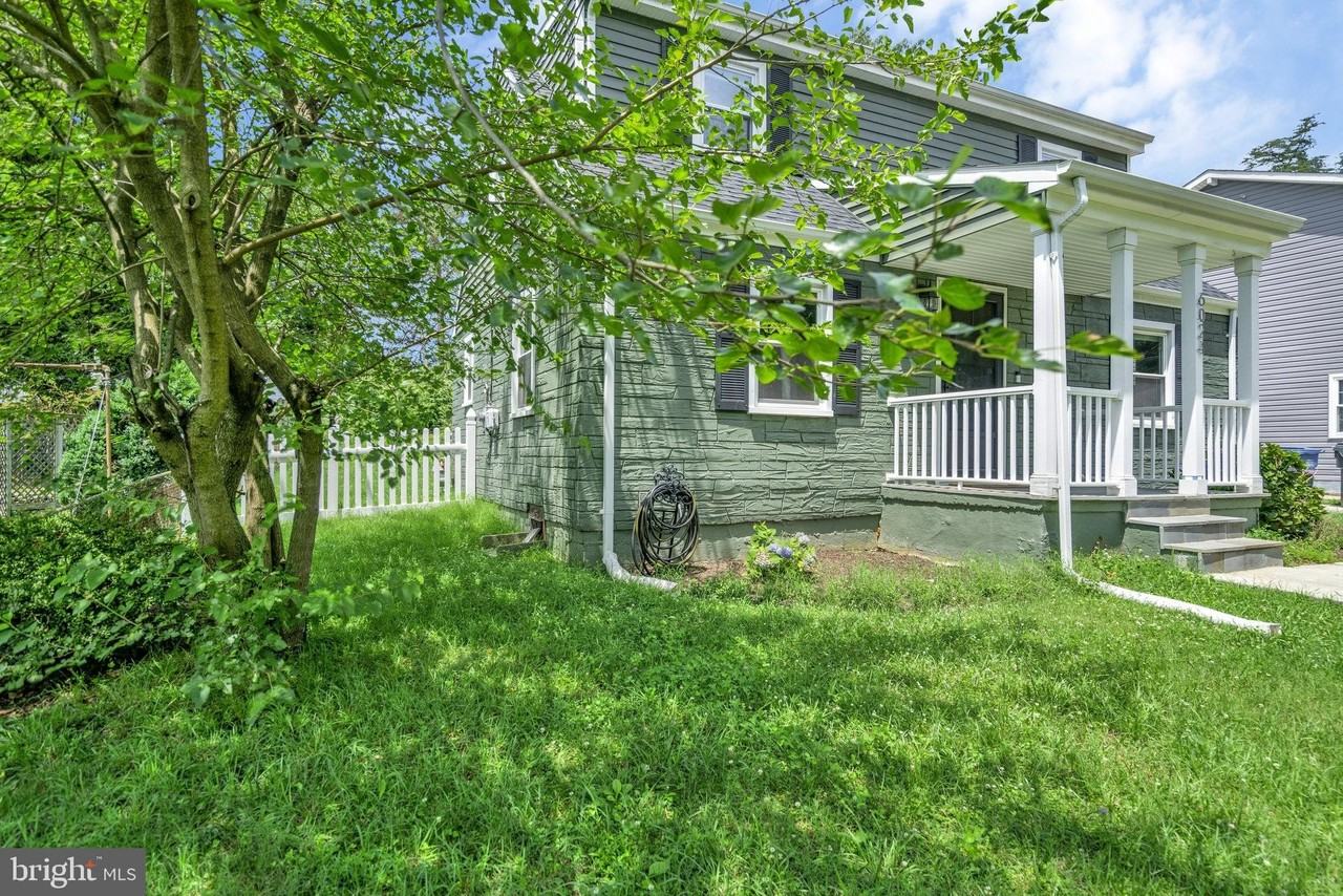 6024 Rixey Dr - Photo 5 of 50