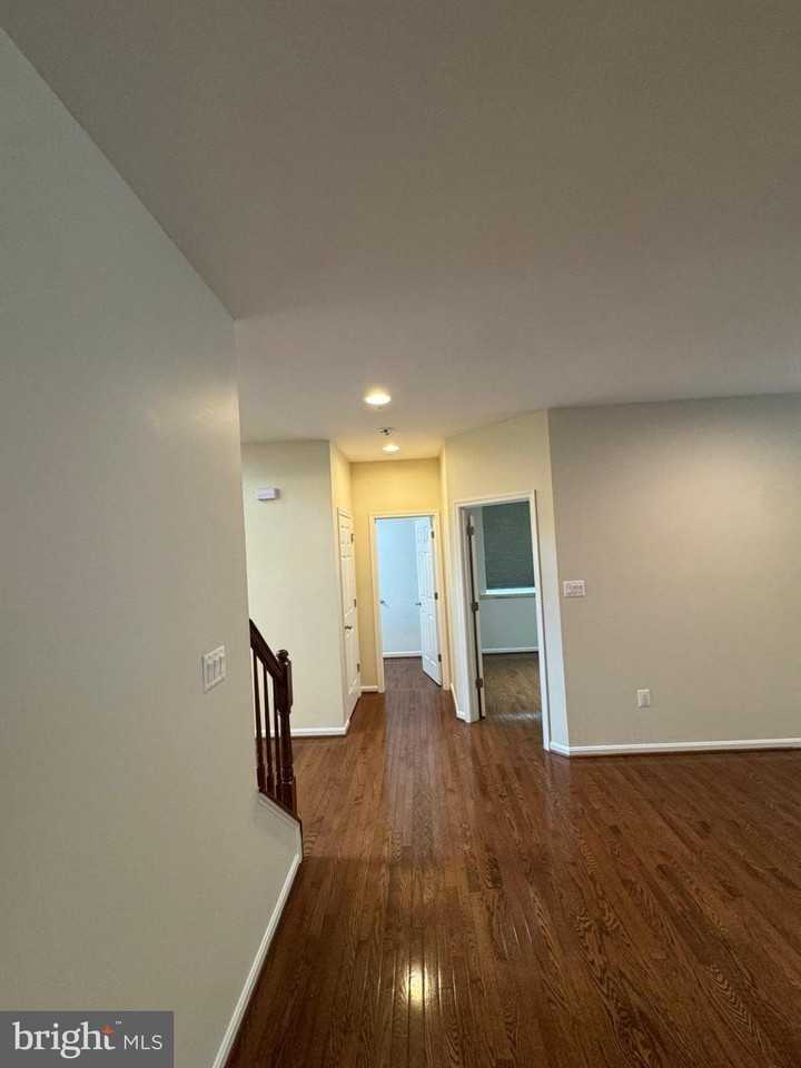 24877 Myers Glen Pl - Photo 7 of 35